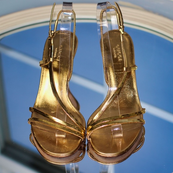 Gucci Gold 'Oh Othilia' Snake Chain Sandals - Picture 2 of 8